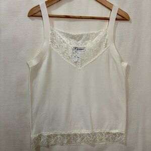 Dressbarn Lace Trimmed Cami Sz L Cream Y2K Feminine Romantic Chic Minimalist